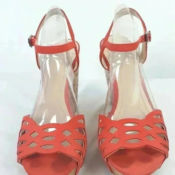 BCBGeneration Wedges 5 inch - Picture 3 of 8